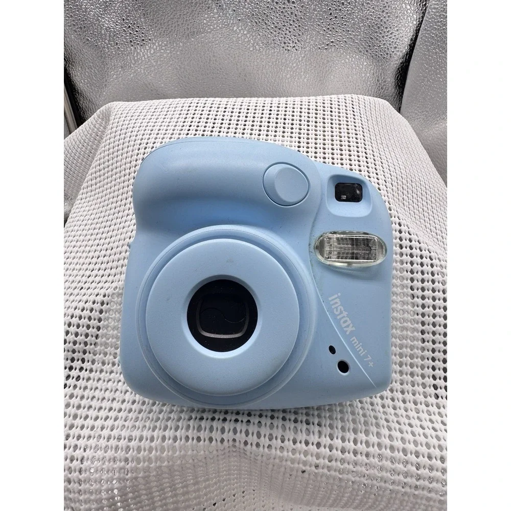 Fujifilm Instax Mini 7+ Instant Camera Light Blue 600021778 Tested Working